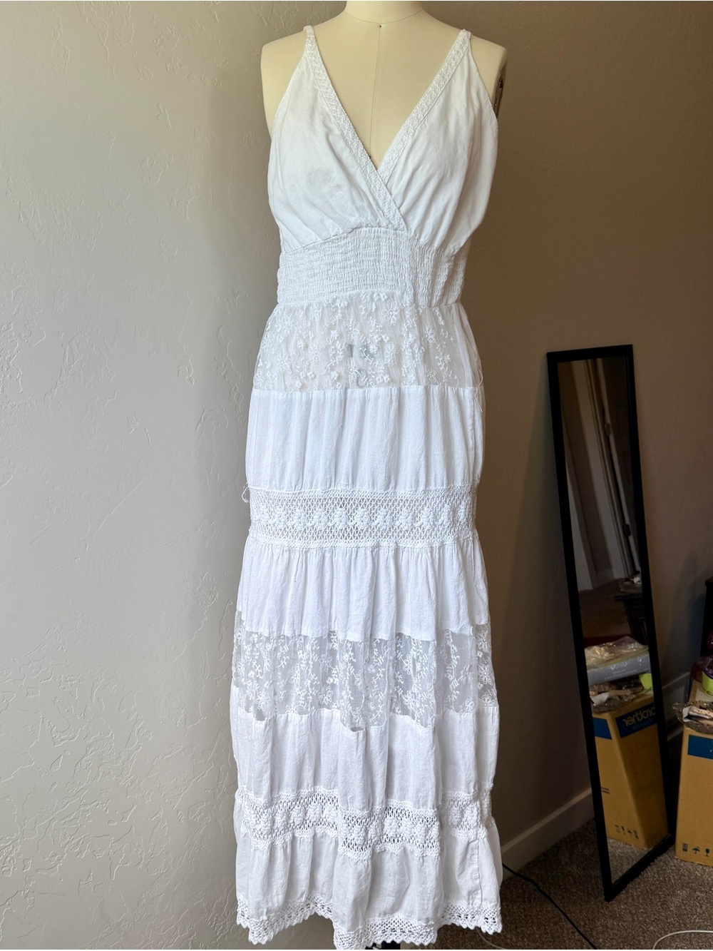 India Made White Lace Crochet Tiered Maxi Dress - XL - Picture 2 of 11